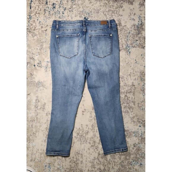 Judy Blue Women's Size 1X Distressed Denim‎ Stretch Jeans - Picture 3 of 5